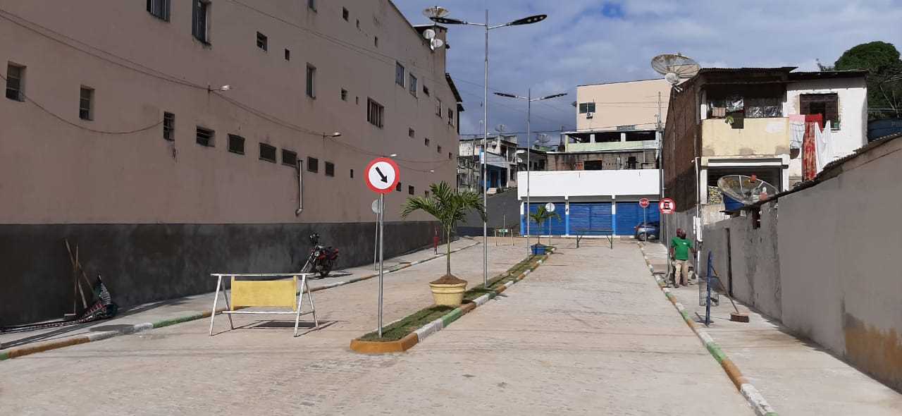 Nova Via de acesso da Rua Carlos Gomes é inaugurada e leva o nome do Pe. Odenilton
